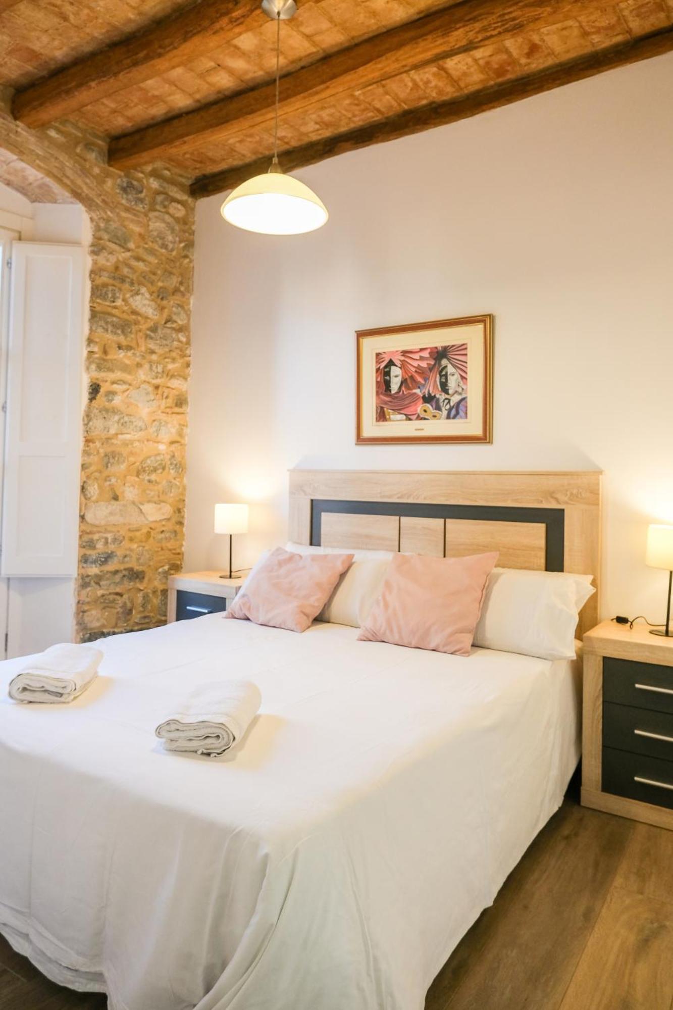 Ganganell Centre Con Patio Apartment Besalú