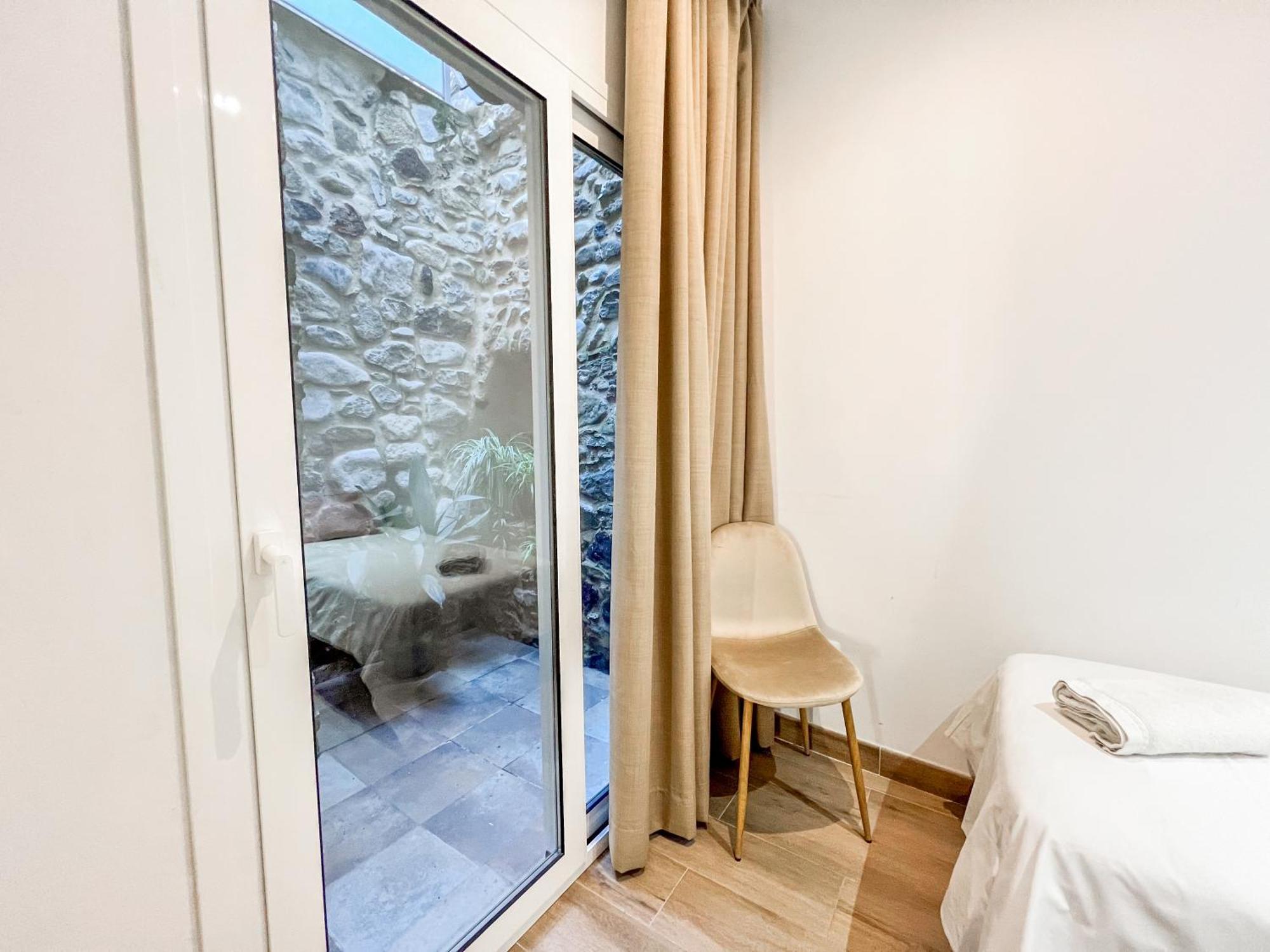 Apartment Ganganell Centre Con Patio